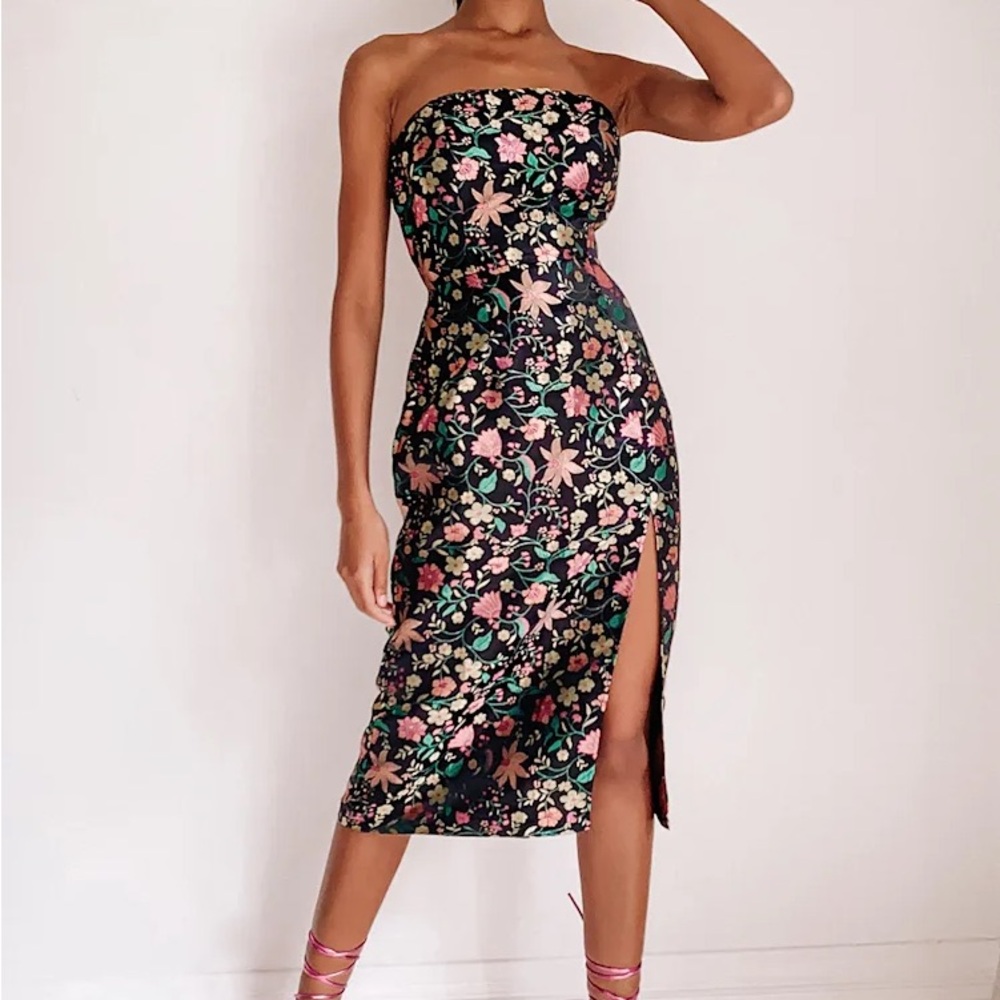 Lulu's Black Floral Strapless Dress